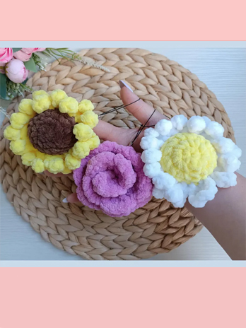 Pink sunflower daisy crochet pattern PDF flower keychain plush Amigurumi seamless